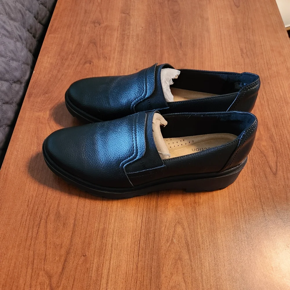 Clarks Calla Rae Loafers - Picture 8 of 9